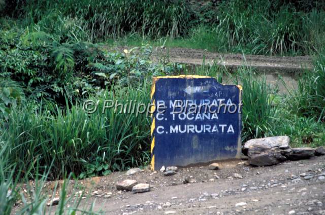 yungas bolivie  16.JPG - Panneau routierYungas de Bolivie